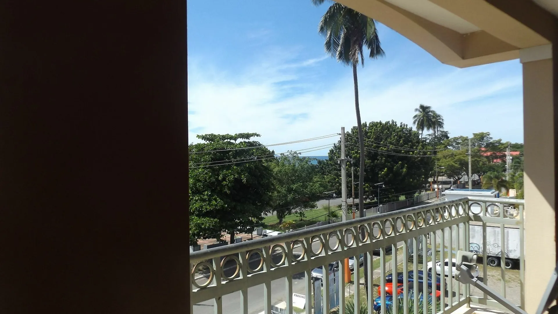 Front Beach Luxury Apartment リンコン 0*,  プエルトリコ