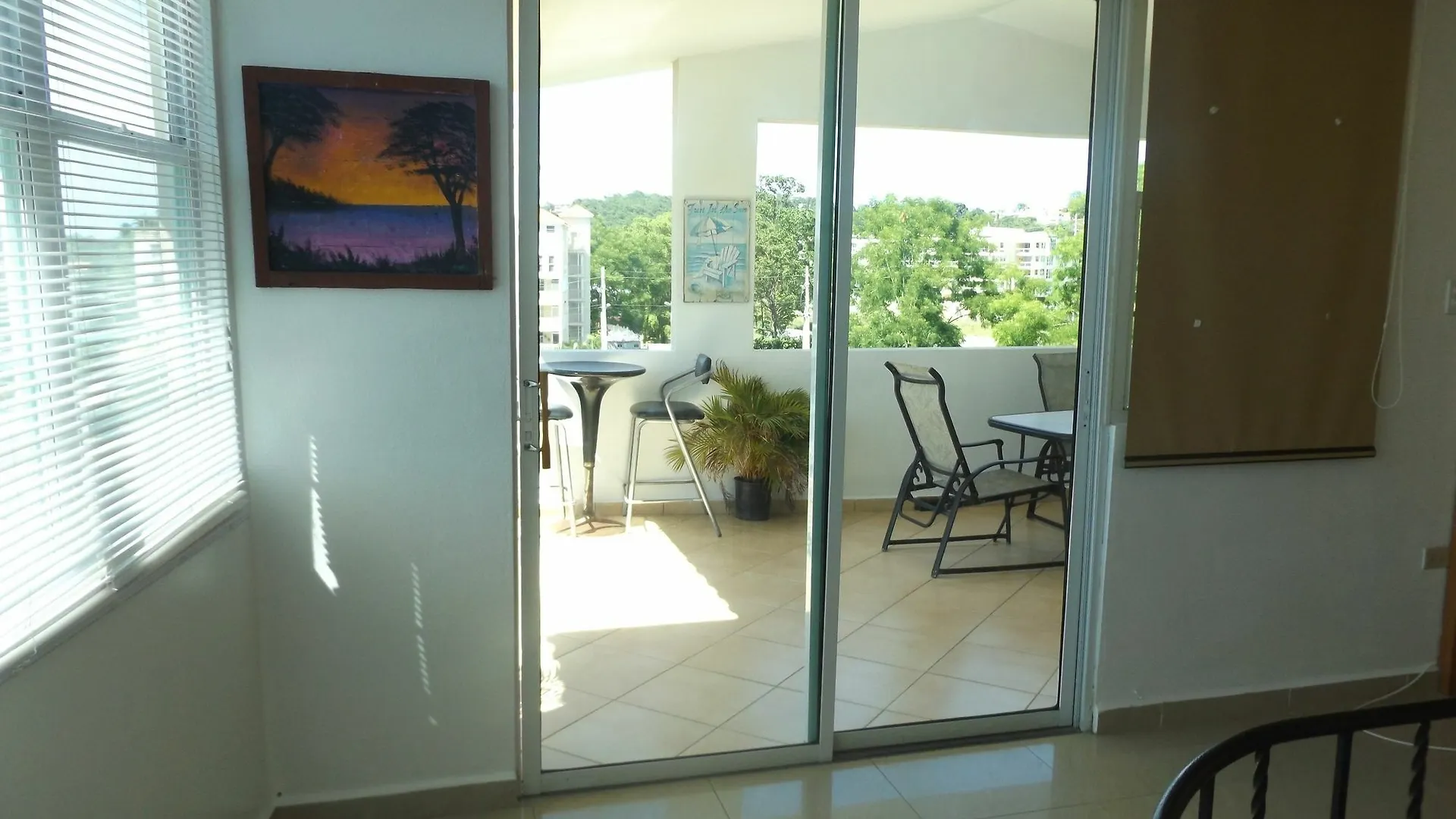 Front Beach Luxury Apartment リンコン 0*,  プエルトリコ