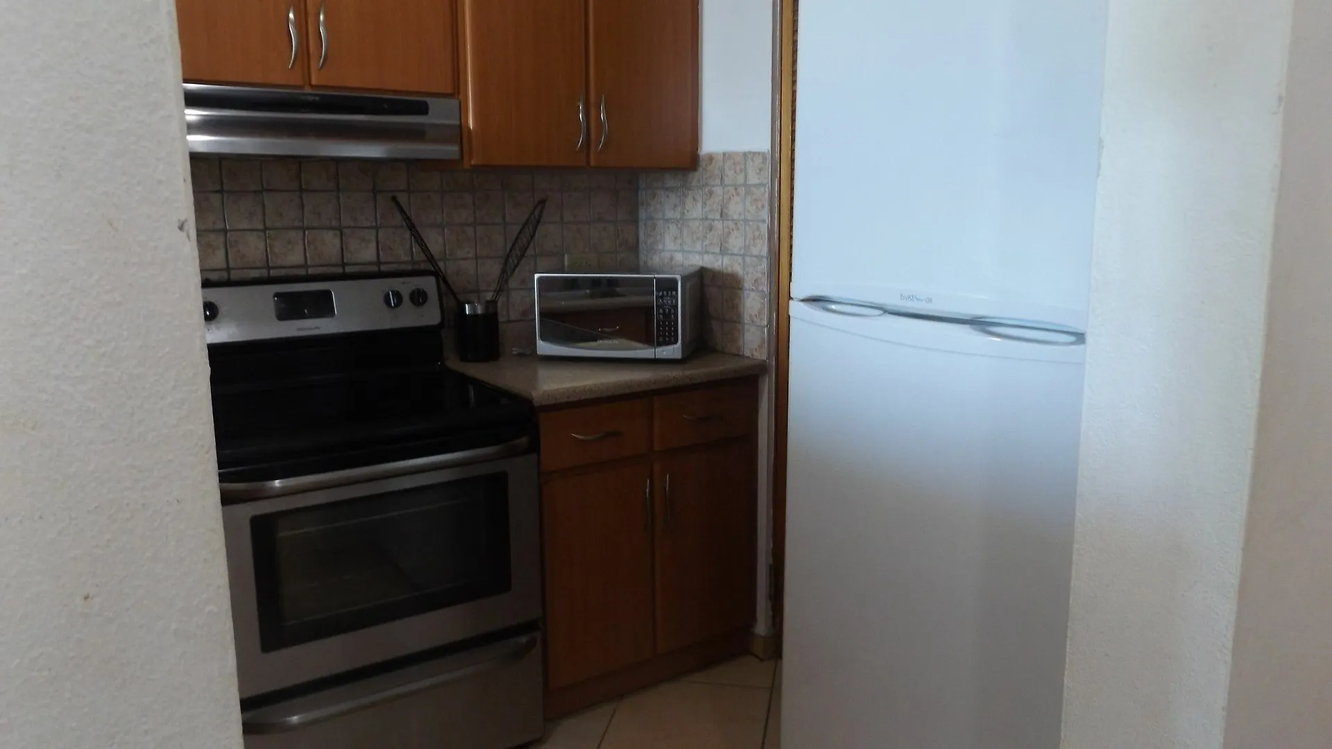 Front Beach Luxury Apartment リンコン